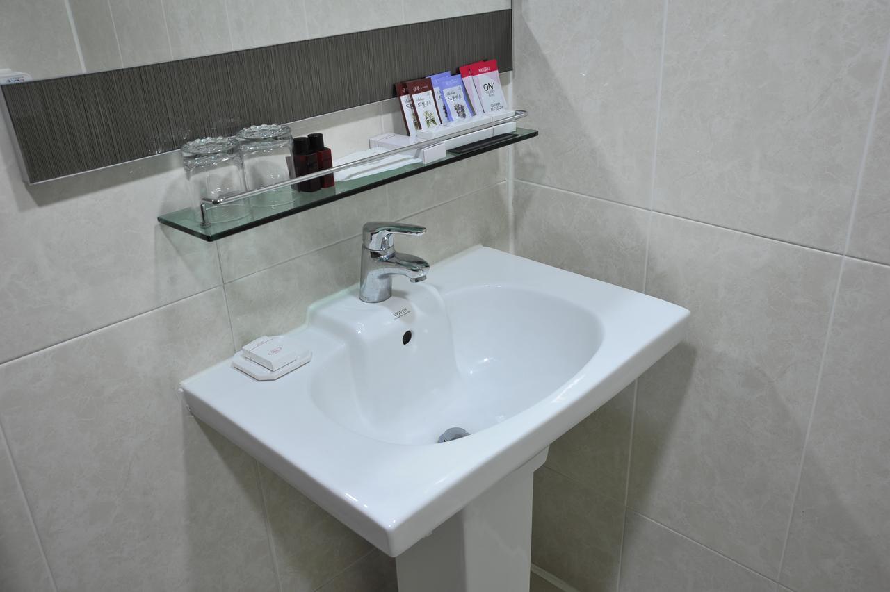 Gwangju Metropolitan City Palace Hotel Gwangju מראה חיצוני תמונה